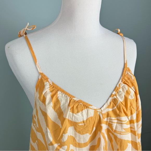 Flowing Casual Dress - Picture 2 of 8